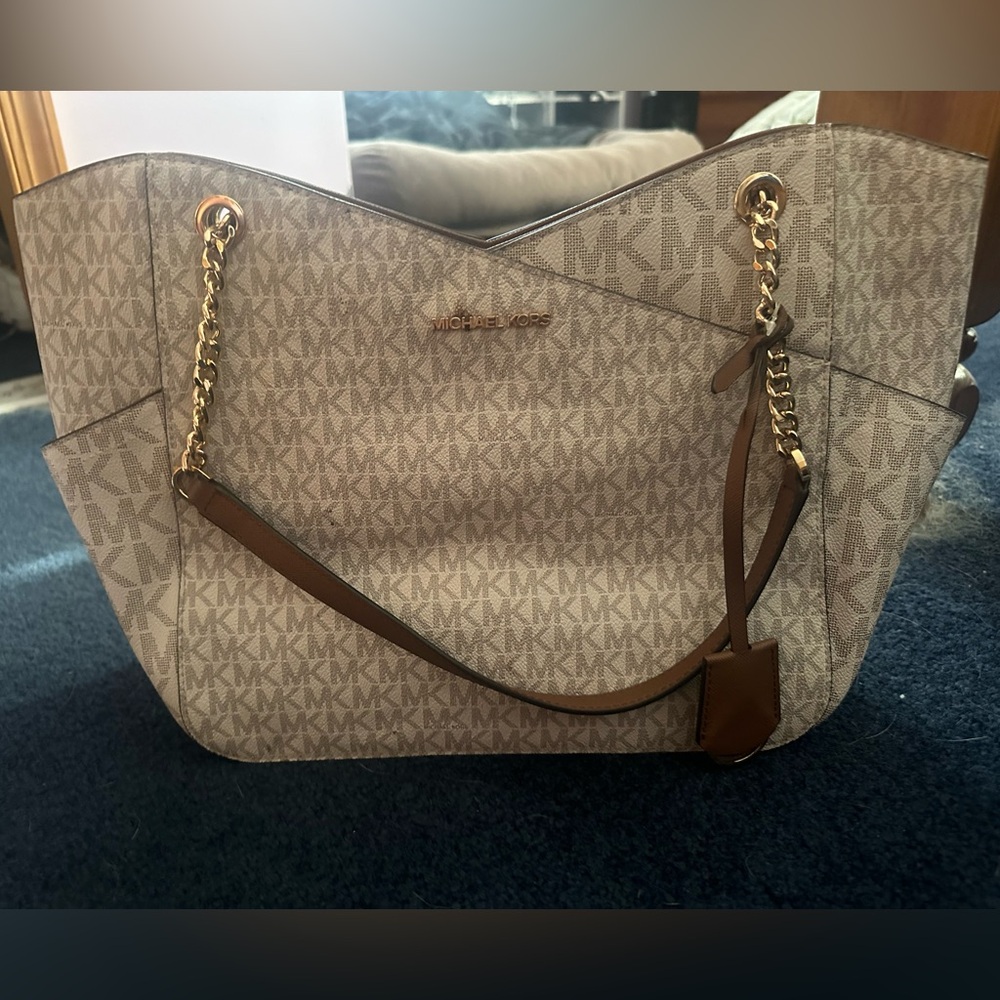 Michael Kors purse